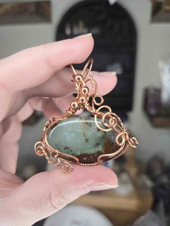 Jewelry - Chrysoprace Oval Swirl Wire Wrap Crystal Pendant